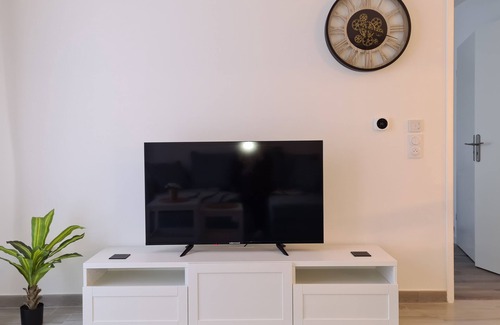 Argenteuil Apartment | À 10 Minutes de Paris! Confort Exceptionnel en Plein Centre-ville