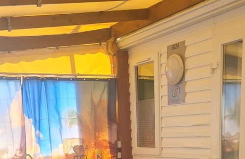 Saint-Denis-d'Oleron House | À 5 Minutes de la Plage Mobil Home 2 Chambres sur Camping 4 Étoiles