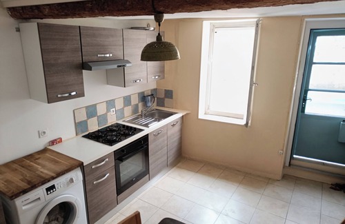Portiragnes House | à 5 mn de la Mer, Dans le Centre Médiéval Piétonnier, Maison de Village de 60 m2