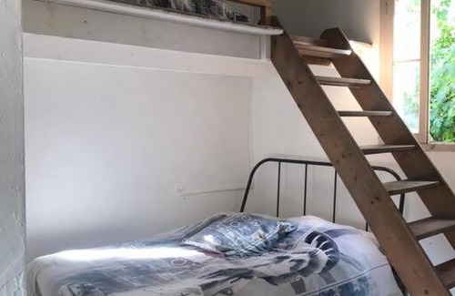 Correns House | à côté du château, calme et lumineuse, au centre