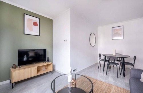 Levallois-Perret Apartment | Écrin de Charme à Levallois