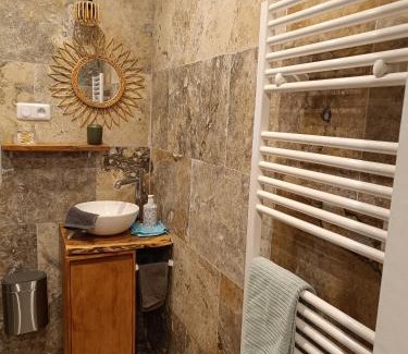 Aurons House | Écrin de nature sous les pins