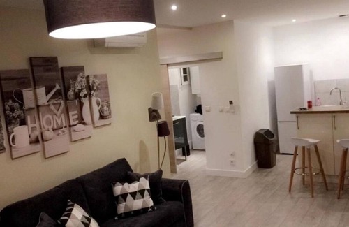 Opera Apartment | Écrin Provençal: Bright T2 Place de l'Opéra, picturesque view of the Old Port