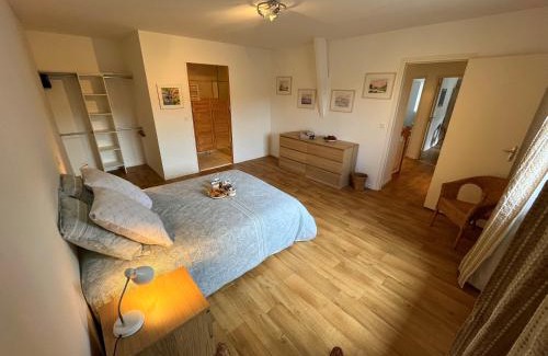 Merville-Franceville-Plage House | Écurie des Charmes à 5 minutes de la plage