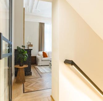 Upper Town Apartment | élégance du Quartier Européen