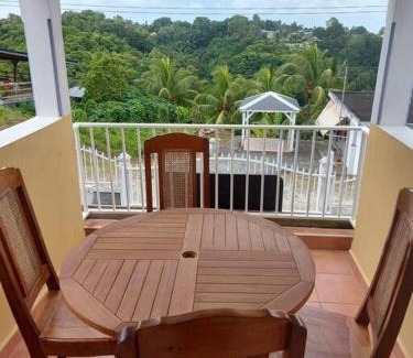 Sainte-Anne Apartment | ÉLÉGANT APPARTEMENT À LA CAMPAGNE