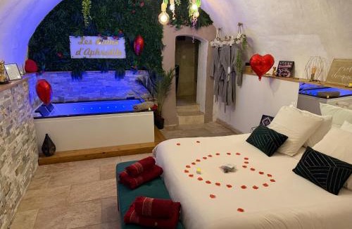 Auriol Hotel | Évasion duo, Suite Atypique privative, Hammam & Balnéo