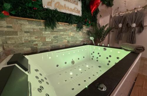 Auriol Hotel | Évasion duo, Suite Atypique privative, Hammam & Balnéo