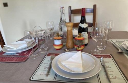 Les Pennes-Mirabeau Apartment | Évasion en Provence Bas de Villa avec Jardin & Vignes, Soleil & Fraîcheur