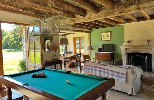 Jouy-le-Potier House | Évasion en Sologne : Gîte PMR, Billard, Tennis & Nature Proche Châteaux de la Loire - FR-1-590-420