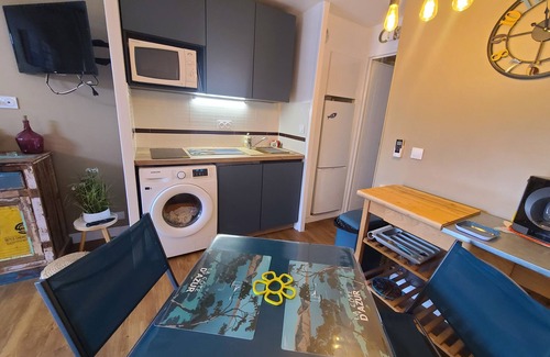 Agay Apartment | Évasion Nature à Cap Esterel - Garden, Sea & Golf in comfort