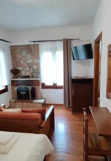 Kalivia Filaktis House | Πασιθεα mountain rooms