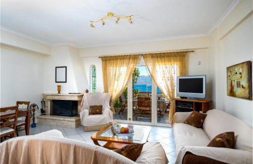 Selianitika Apartment | Σελιανίτικα, διαμέρισμα με θέα -50μ από τη θάλασσα