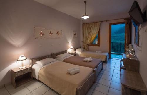 Megalo Chorio House | Το Ηλιοβασίλεμα