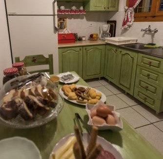 Megalo Chorio House | Το Ηλιοβασίλεμα