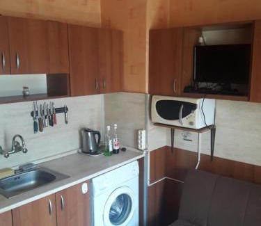 G.K. Bratya Miladinovi Apartment | Апартамент за нощувки в Удобство- в центъра на Бургас зад новата поща