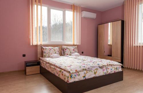 Gabrovo Apartment | Апартамент ФЕЯ - топ център, безплатно паркомясто