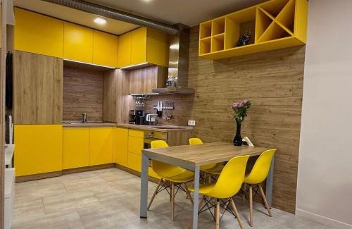 Kazanlak Apartment | Елегантен апартамент в супер центъра на града с изглед към парк, възможност за безплатно паркиране