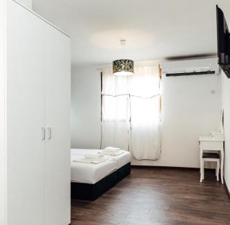 Sapareva Banya House | Къщи БРИК вила 2