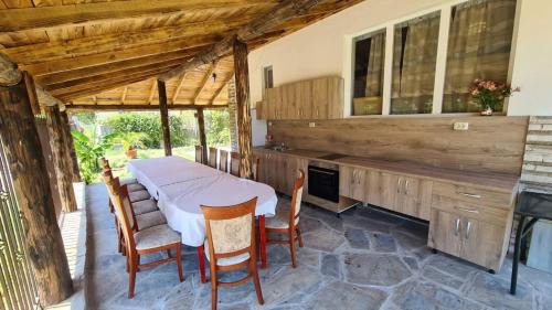 Kazanlak House | При Валери