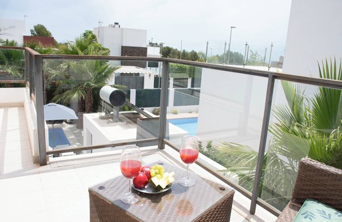 Polop Villa | Современнная виллла с частным басссейном в живопиписном тихом месте! 4 комннаты!