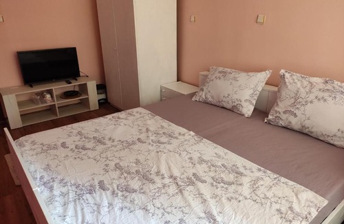 G.K. Bratya Miladinovi Apartment | Стая за гости на град Бургас.