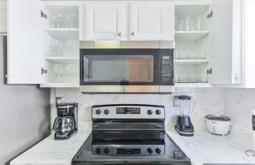 Edgewood House | Сomfy Unit in Fort-Lauderdale
