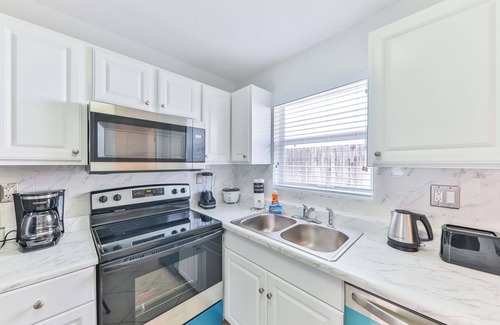 Edgewood House | Сomfy Unit in Fort-Lauderdale