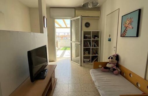 Jerusalem Apartment | דירה ל11 איש צמוד לעין כרם י-ם
