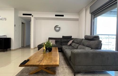 Eilat Apartment | דירות נופש רויאל פארק מביאים את הבית לחופשה