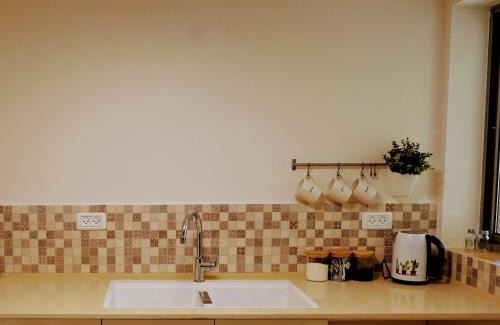 Yeruham Apartment | על הואדי- צימר מרווח עם גינה פרטית ושני חדרי שינה