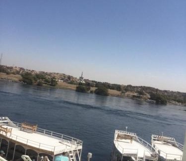 Nagaa Suhayl Gharb Apartment | بيت ملكه house of malaka