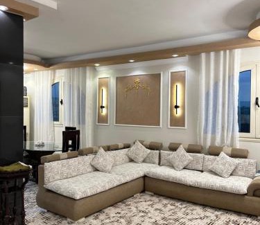 Cairo Apartment | شقة بإطلالة بانورامية على النيل