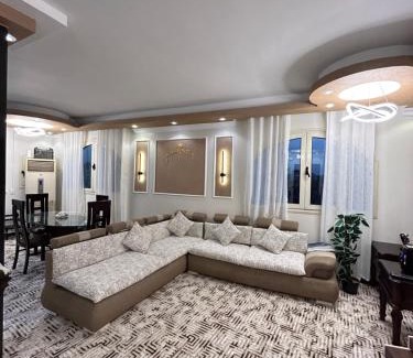 Cairo Apartment | شقة بإطلالة بانورامية على النيل