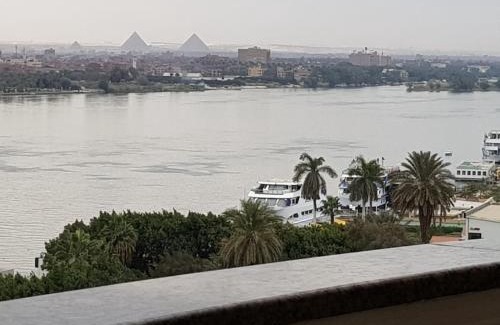 Maadi Apartment | شقه فندقيه الترا مودرن صف اول كورنيش النيل , القاهره , بمنطقه المعادي , اطلاله مباشره للنيل والاهرامات ,الطابق التاسع ,Very luxury apartment firist row nile view and pyramids , maadi , cairo , ultra modern home ,all rooms and reception direct nile view