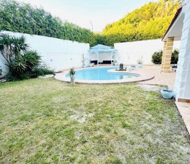 Ad-Dukhaylah Villa | فيلا ببسين بوول villa with pool العجمي البيطاش