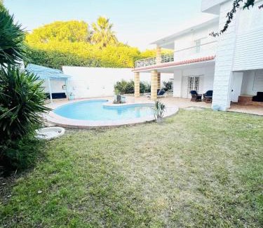 Ad-Dukhaylah Villa | فيلا ببسين بوول villa with pool العجمي البيطاش