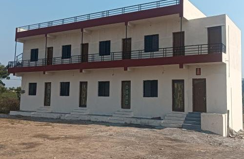 Akalkot House | ब्रम्हांडनायक गेस्ट हाऊस