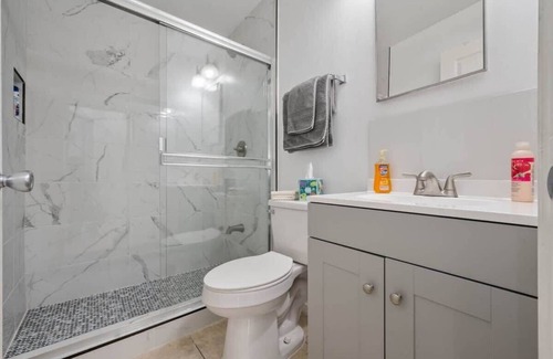 Winnetka House | ৎ୭Bright & Gorgeous Canoga Park Guesthouseৎ୭