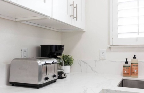 Reseda House | ৎ୭Charming Gilmore in Resedaৎ୭ Fullyfurnished