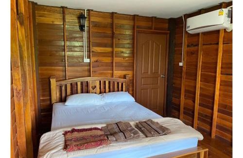 Khuan Khanun House | กำนันมี่การ์เด้นโฮม Kamnanmee Gardenhome