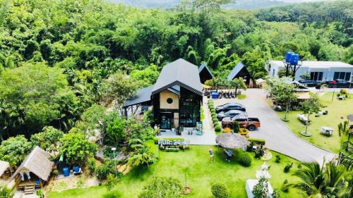 Ban Ta Khun House | คุ้มกะลาหัวฟาร์มสเตย์ (Khumkalahua Farmstay)