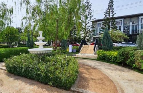 Khon Kaen Resort | ทาวน์โฮมโกเด้นนีโอ ริมบึงแก่นนคร ขอนแก่น
