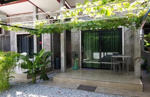Ban Phe Resort | บ้านทะเลอิ่มเอม Bann Talay Im eimm