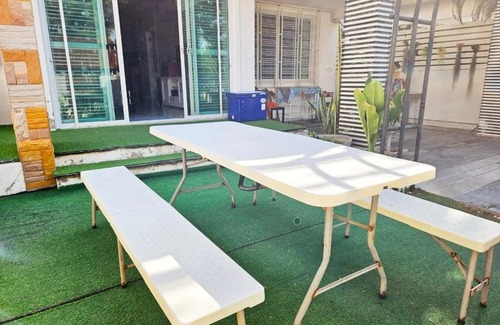Hua Hin House | บ้านปาร์ตี้ พูลวิลล่า หัวหิน 4 ห้องนอน 1 นั่งเล่น 1 ครัว โต๊ะพูล คาราโอเกะ wifi