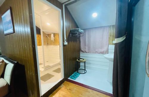 Khuan Khanun House | บ้านริมเลปากประ Banrimlay Pakpra
