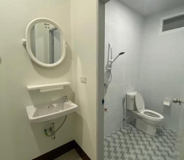 Bua Sali Hotel | บ้านอิงขวัญ ร่องขุ่น Baan Ing Kwan, Rongkhun