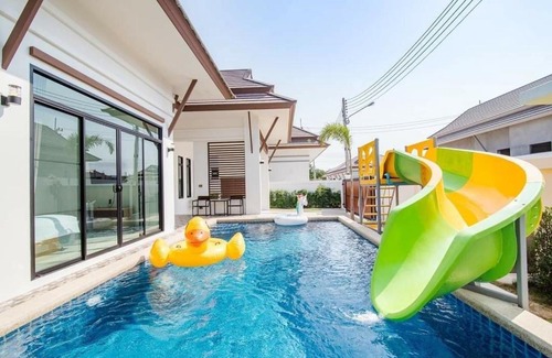 Hua Hin Resort | บ้านอิ่มสุข พลูวิลล่า ชะอำ