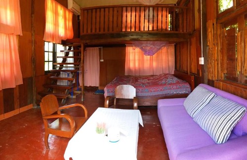Mae Taeng House | บ้านเพื่อน อยู่ในป่า - Friend's house Homestay Mae Tang