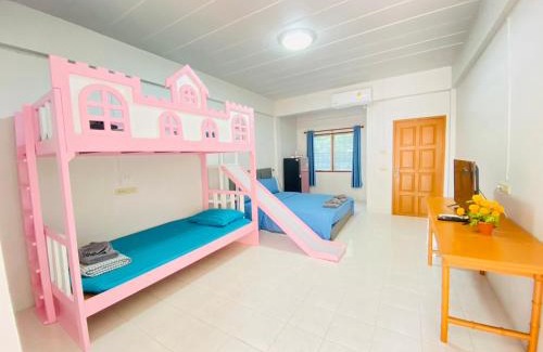 Saen Suk Resort | พีพี วิลล่า บางแสน รีสอร์ท